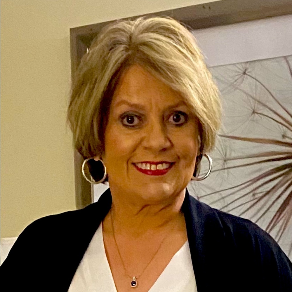 Meet your Posher, Debbie